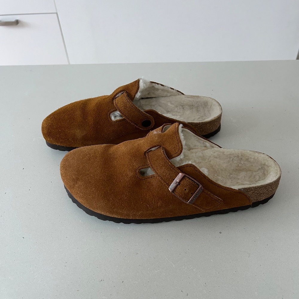 Birkenstock Boston suede and shearling clogs in "Mink" colour. - Picture 3 of 8